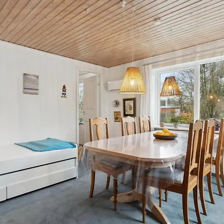 Stunning In With Kitchen *